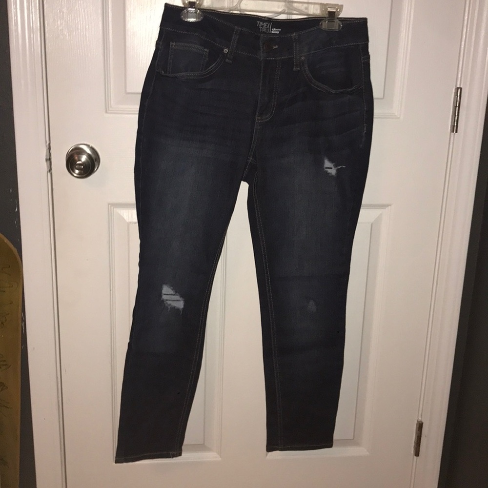 Dark Wash Distressed Skinny Jeans